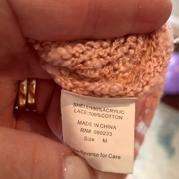 LA Hearts pink sweater - Picture 4 of 6